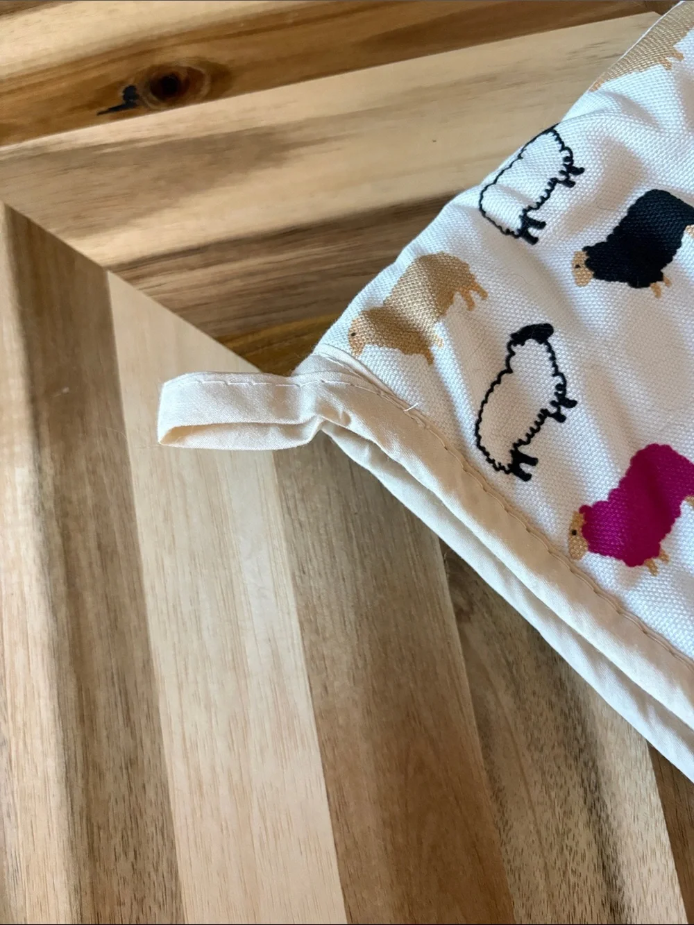 Woolly Ewe oven mitt
